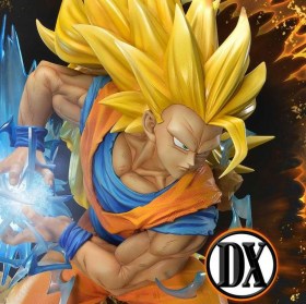 Super Saiyan Son Goku Deluxe Version Dragon Ball Z 1/4 Statue by Prime 1 Studio